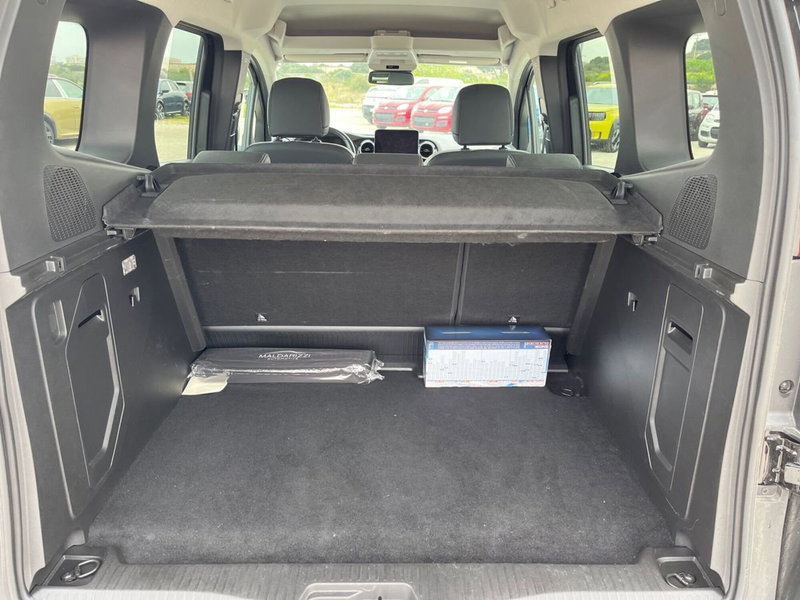 Mercedes-Benz Classe B usata a Bari (8)