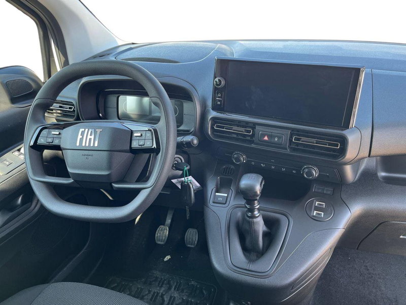 Fiat Doblò Furgone nuova a Bari (8)