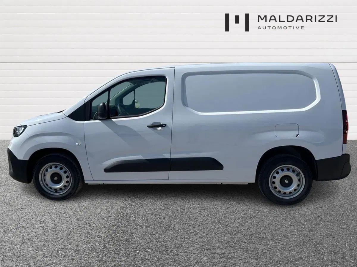 Fiat Doblò Furgone nuova a Bari (5)