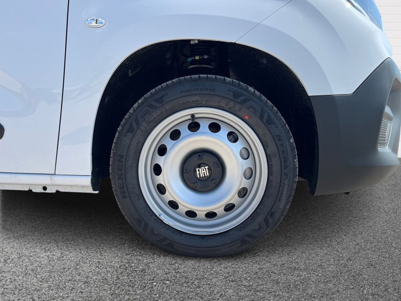 Fiat Doblò Furgone nuova a Bari (6)