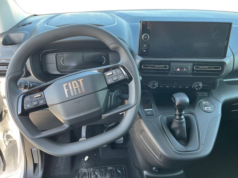 Fiat Doblò Furgone nuova a Bari (8)