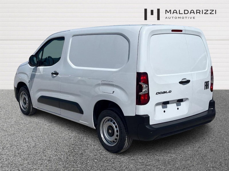 Fiat Doblò Furgone nuova a Bari (4)