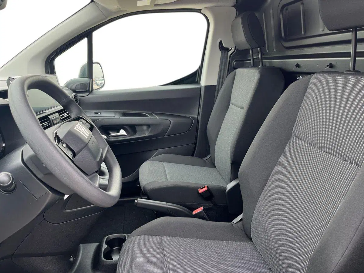 Fiat Doblò Furgone nuova a Bari (7)