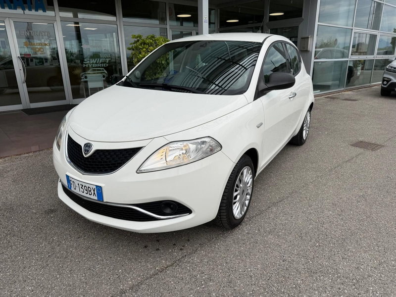 Lancia Ypsilon usata a Vicenza (2)