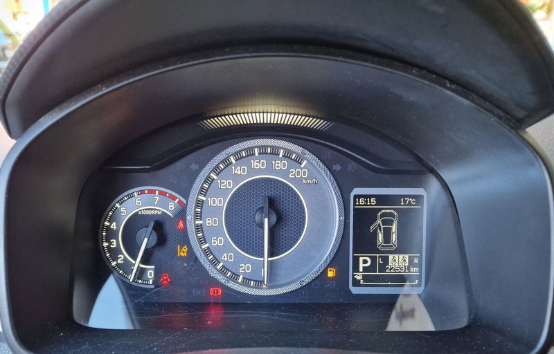 Suzuki Ignis usata a Milano (9)