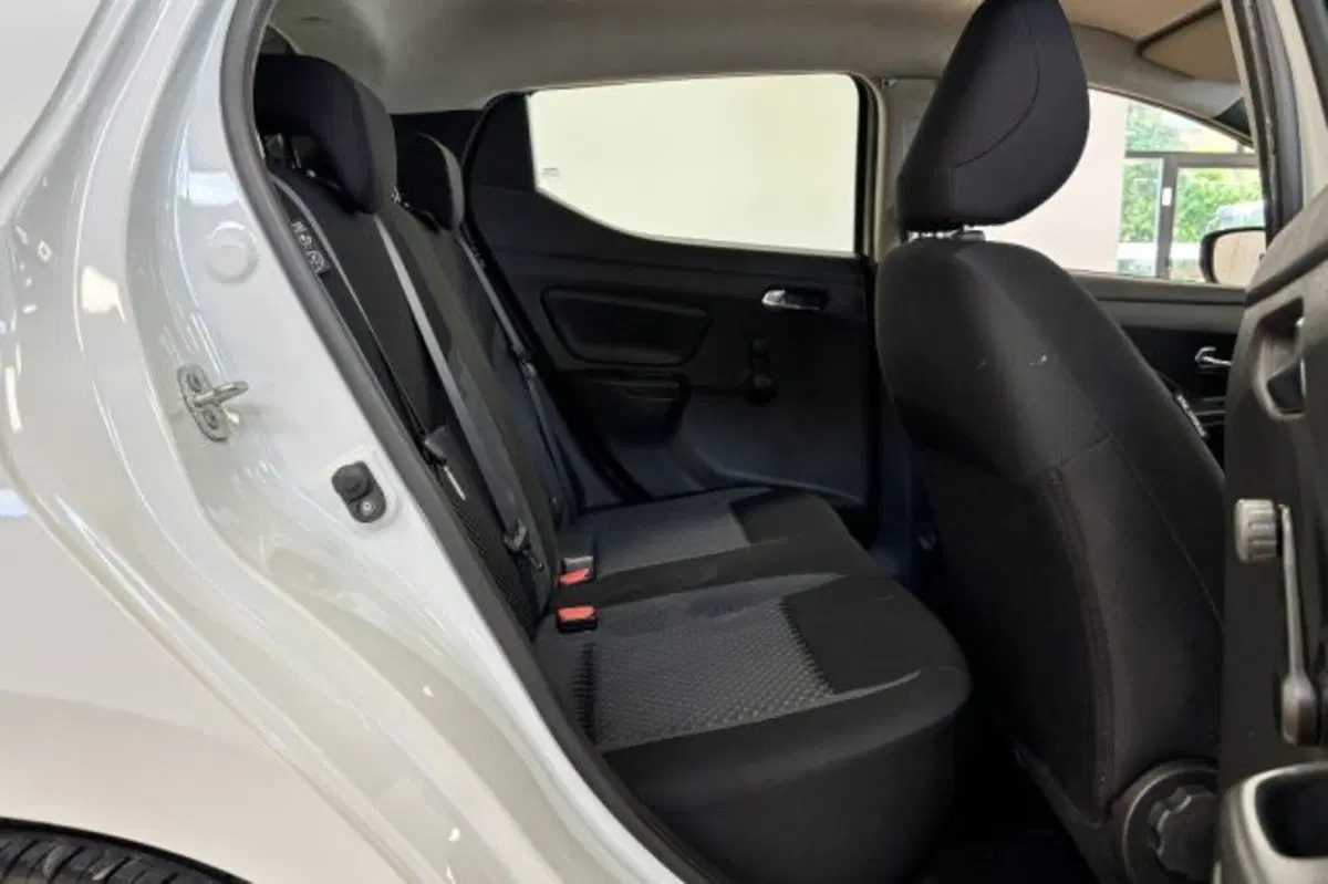 Nissan Micra usata a Latina (10)