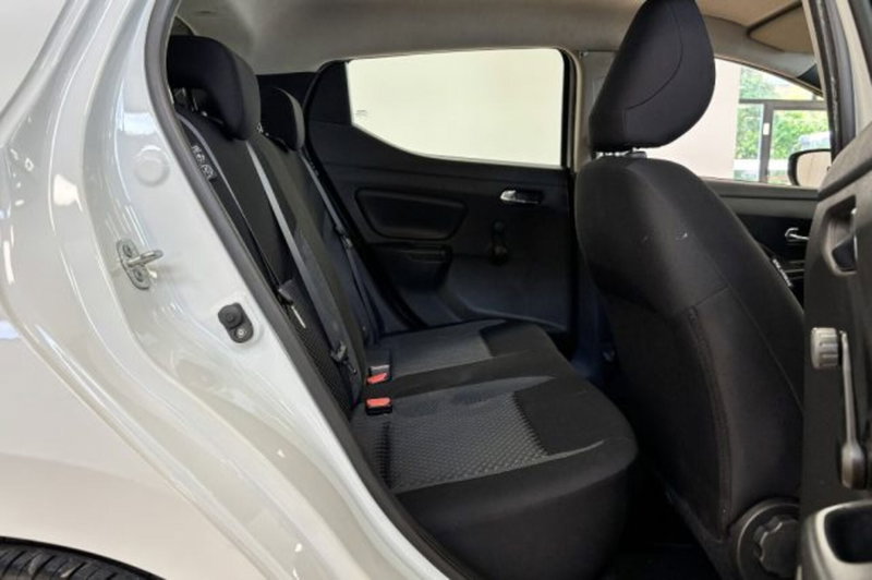 Nissan Micra usata a Latina (10)