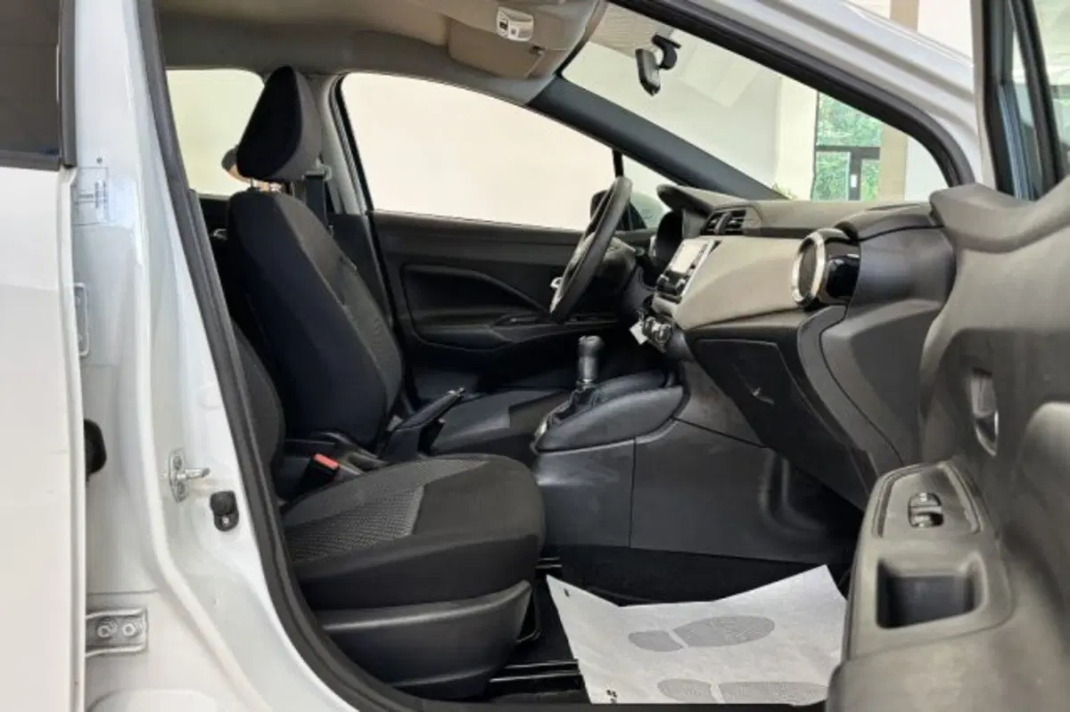 Nissan Micra usata a Latina (8)