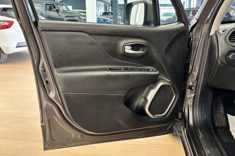 Jeep Renegade usata a Latina (12)