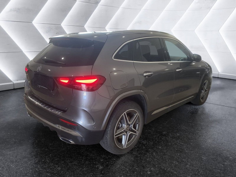 Mercedes-Benz GLA SUV usata a Napoli (7)