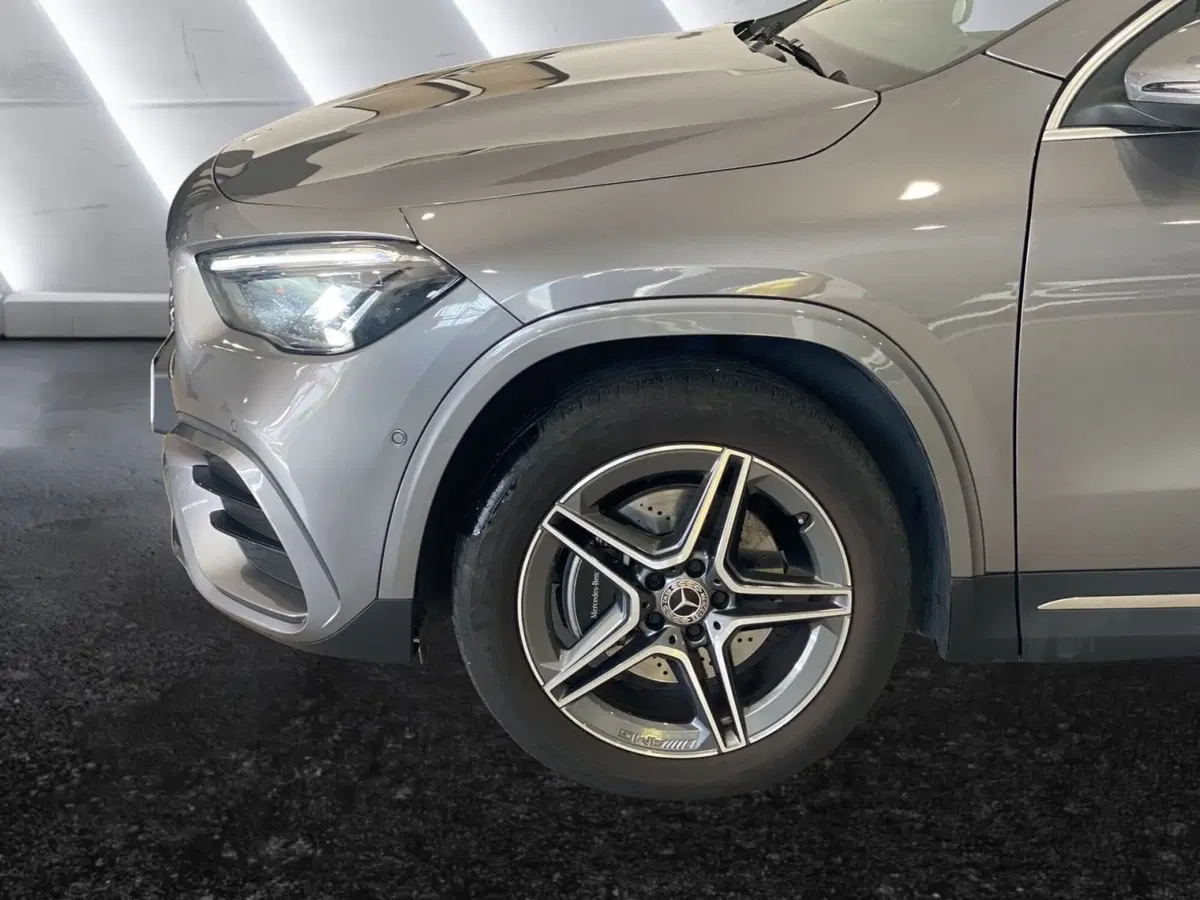 Mercedes-Benz GLA SUV usata a Napoli (9)