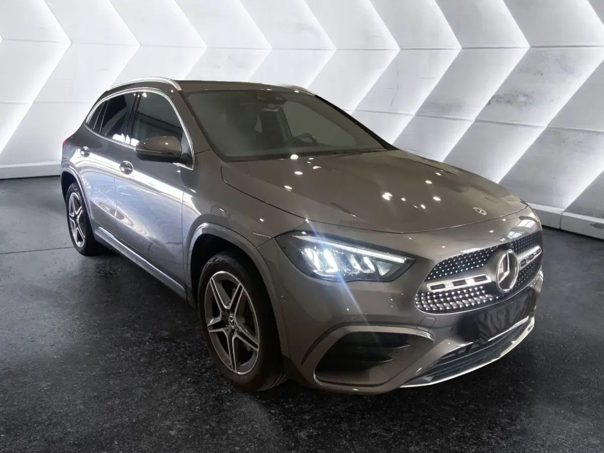 Mercedes-Benz GLA SUV usata a Caserta (3)
