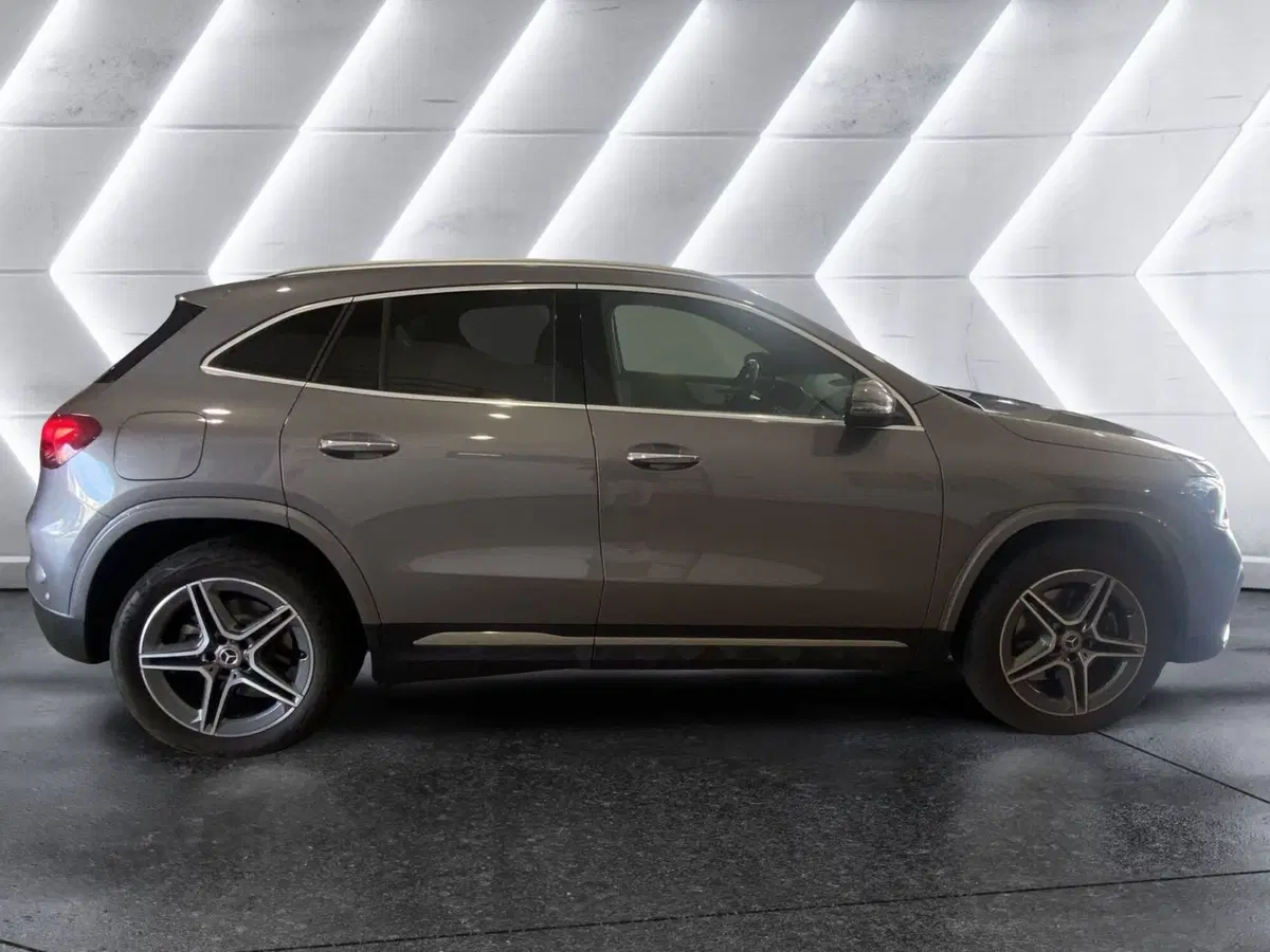 Mercedes-Benz GLA SUV usata a Caserta (5)