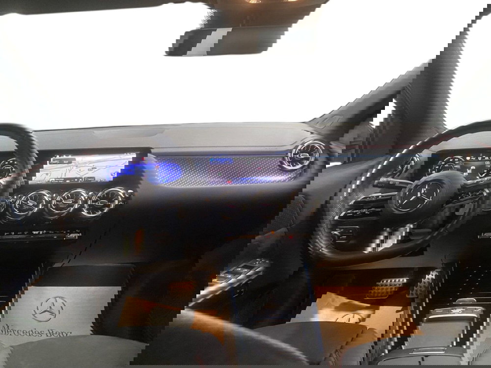 Mercedes-Benz EQA usata a Napoli (11)