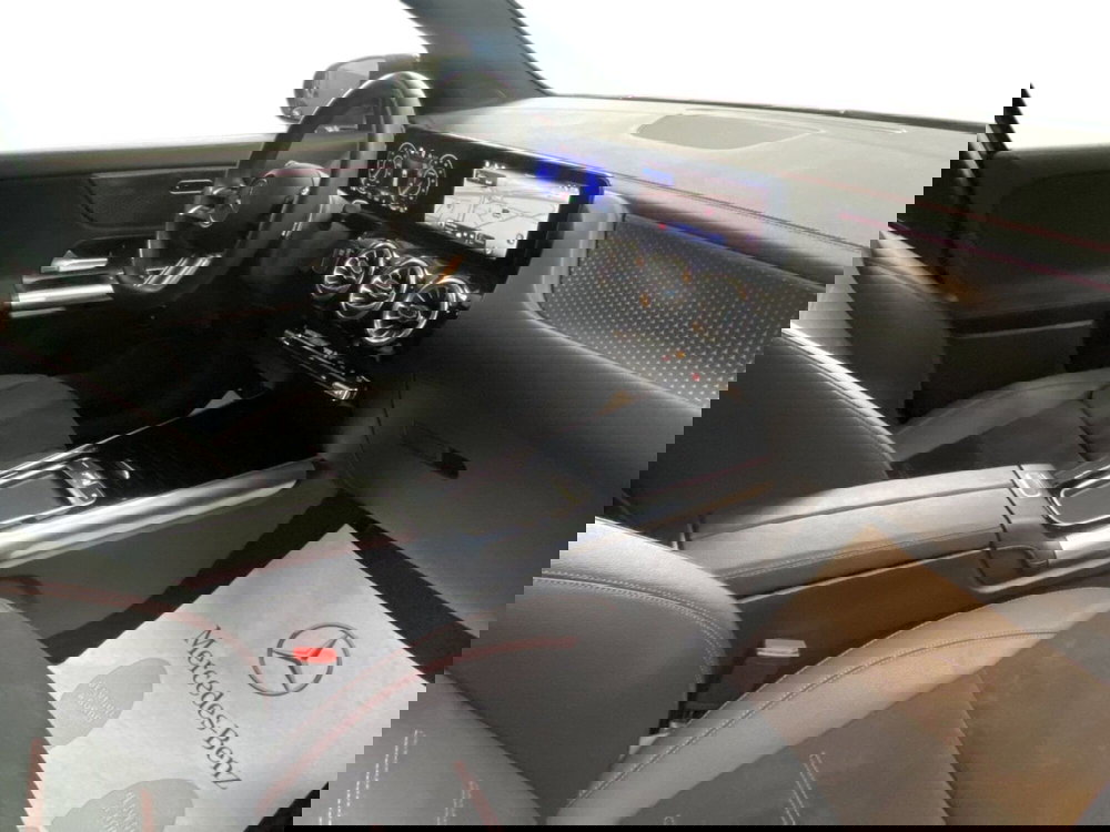 Mercedes-Benz EQA usata a Napoli (12)