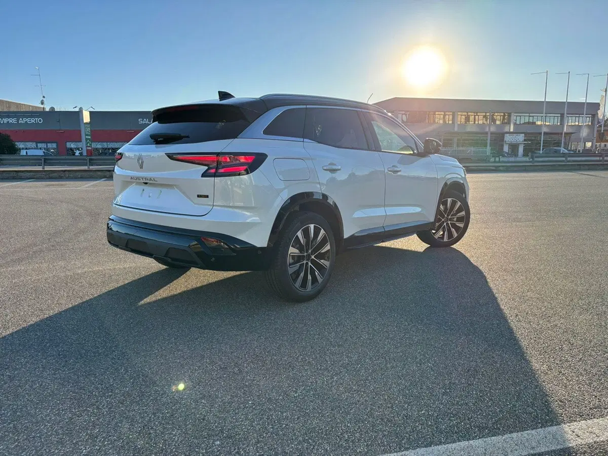 Renault Austral nuova a Vercelli (11)
