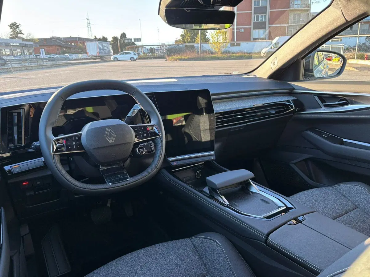 Renault Austral nuova a Vercelli (4)