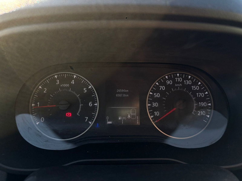 Dacia Duster usata a Vercelli (12)