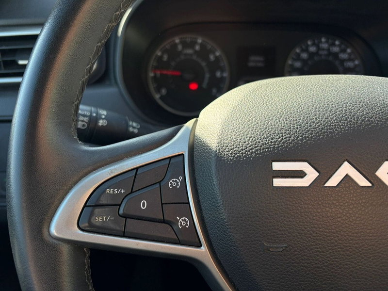 Dacia Duster usata a Vercelli (8)