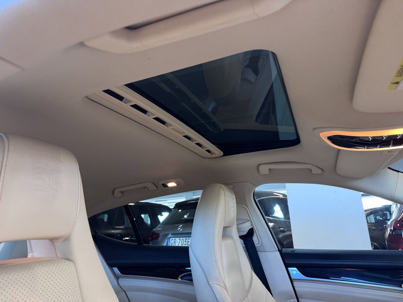 Porsche Panamera usata a Messina (13)