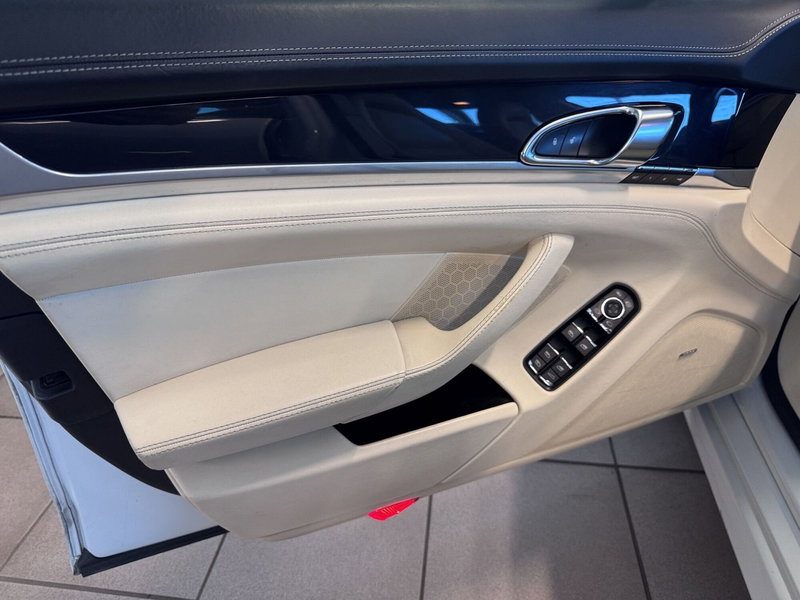 Porsche Panamera usata a Messina (6)