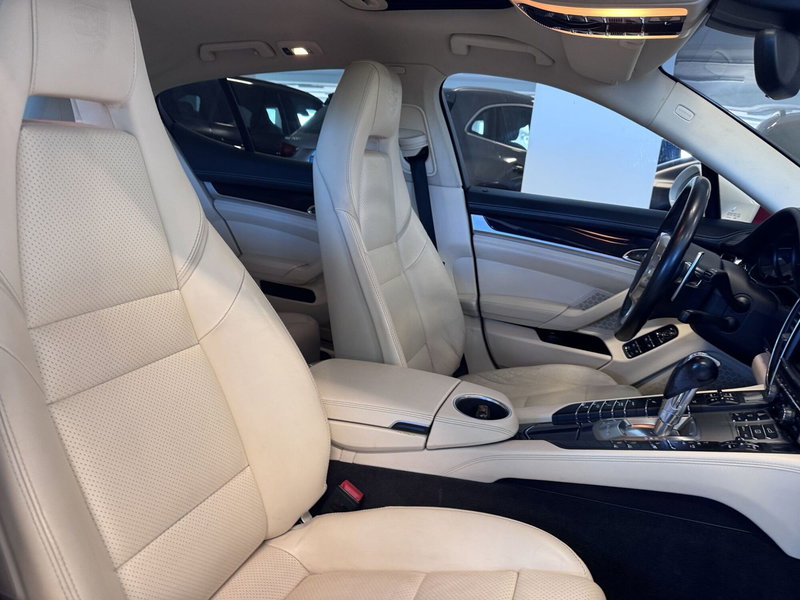 Porsche Panamera usata a Messina (8)