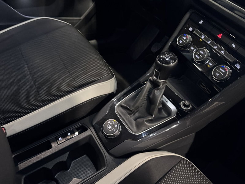 Volkswagen T-Roc usata a Messina (13)