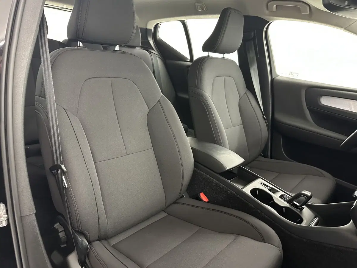 Volvo XC40 usata a Bergamo (11)
