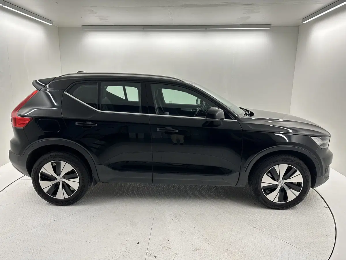Volvo XC40 usata a Bergamo (6)