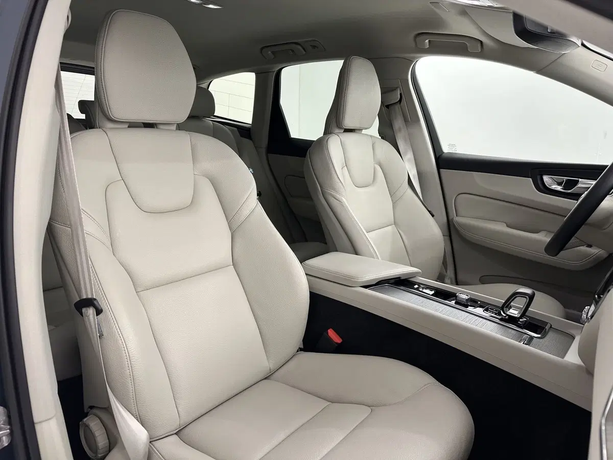 Volvo XC60 usata a Bergamo (10)