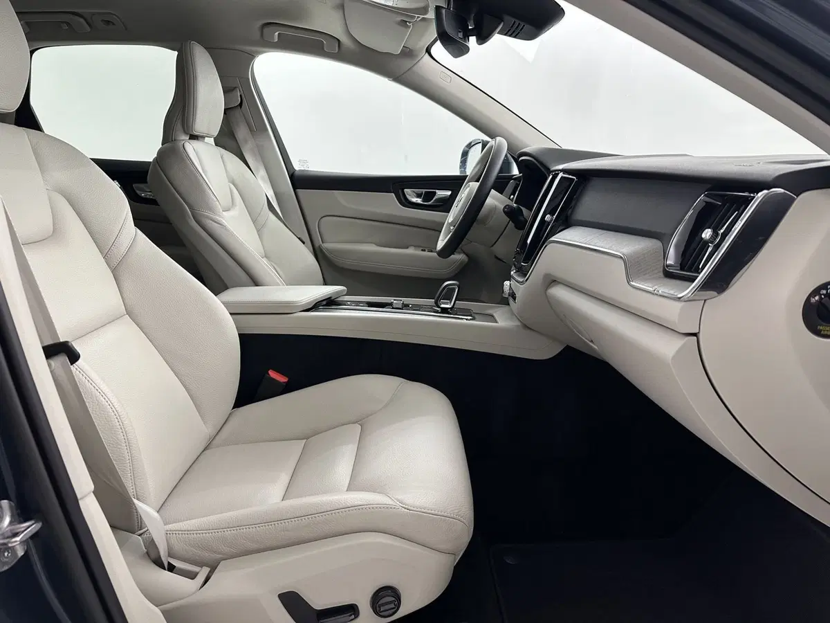 Volvo XC60 usata a Bergamo (3)