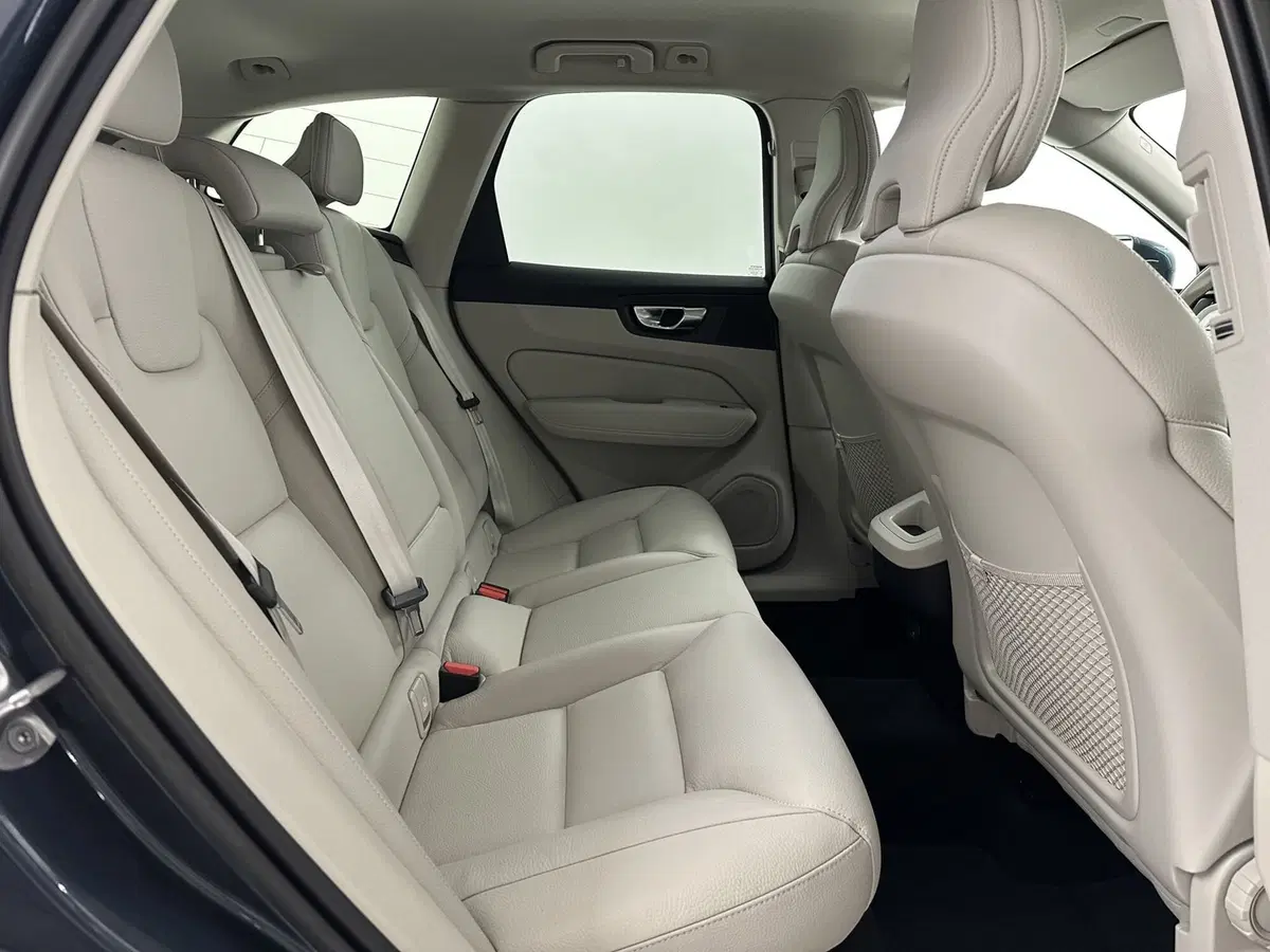 Volvo XC60 usata a Bergamo (5)