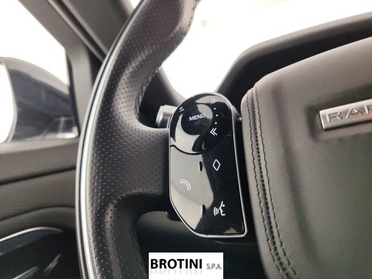 Land Rover Range Rover Evoque usata a Massa-Carrara (12)