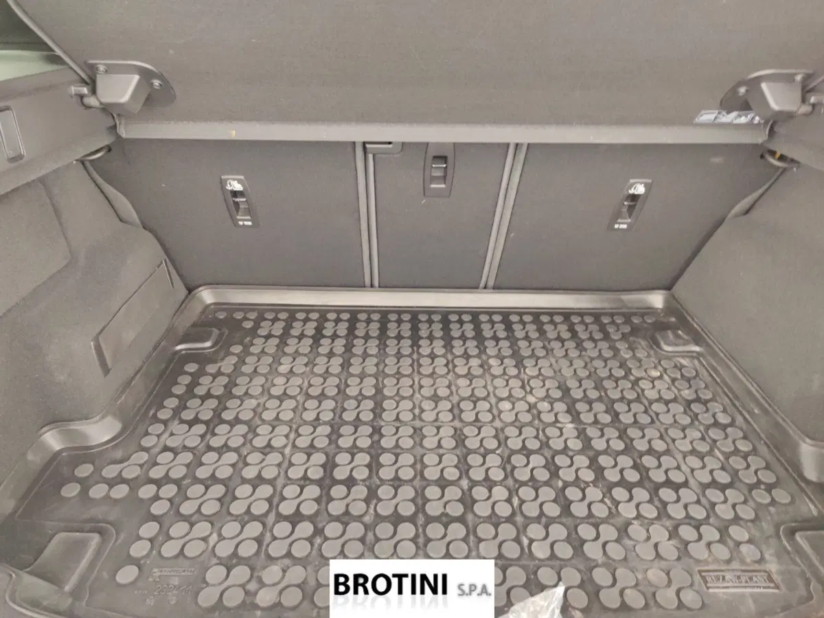Land Rover Range Rover Evoque usata a Massa-Carrara (16)