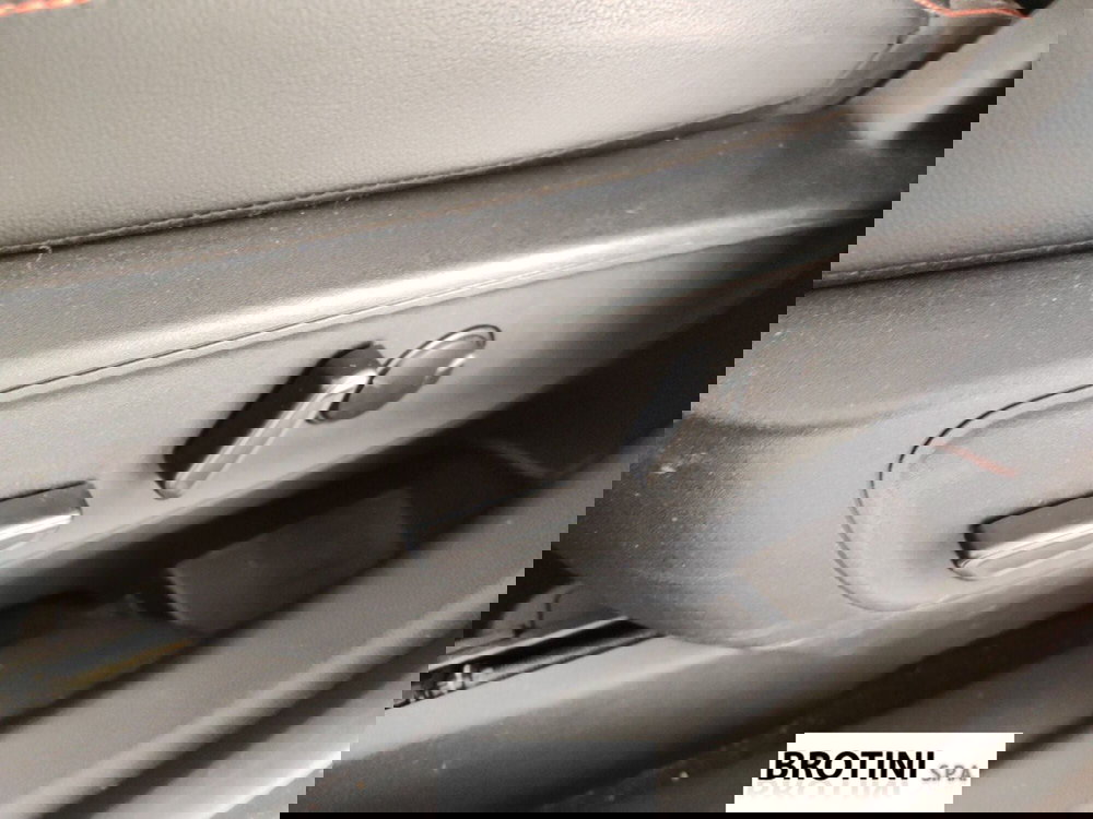 Ford Kuga usata a Massa-Carrara (10)