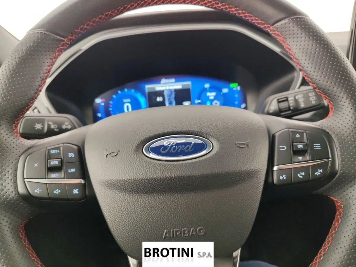 Ford Kuga usata a Massa-Carrara (14)