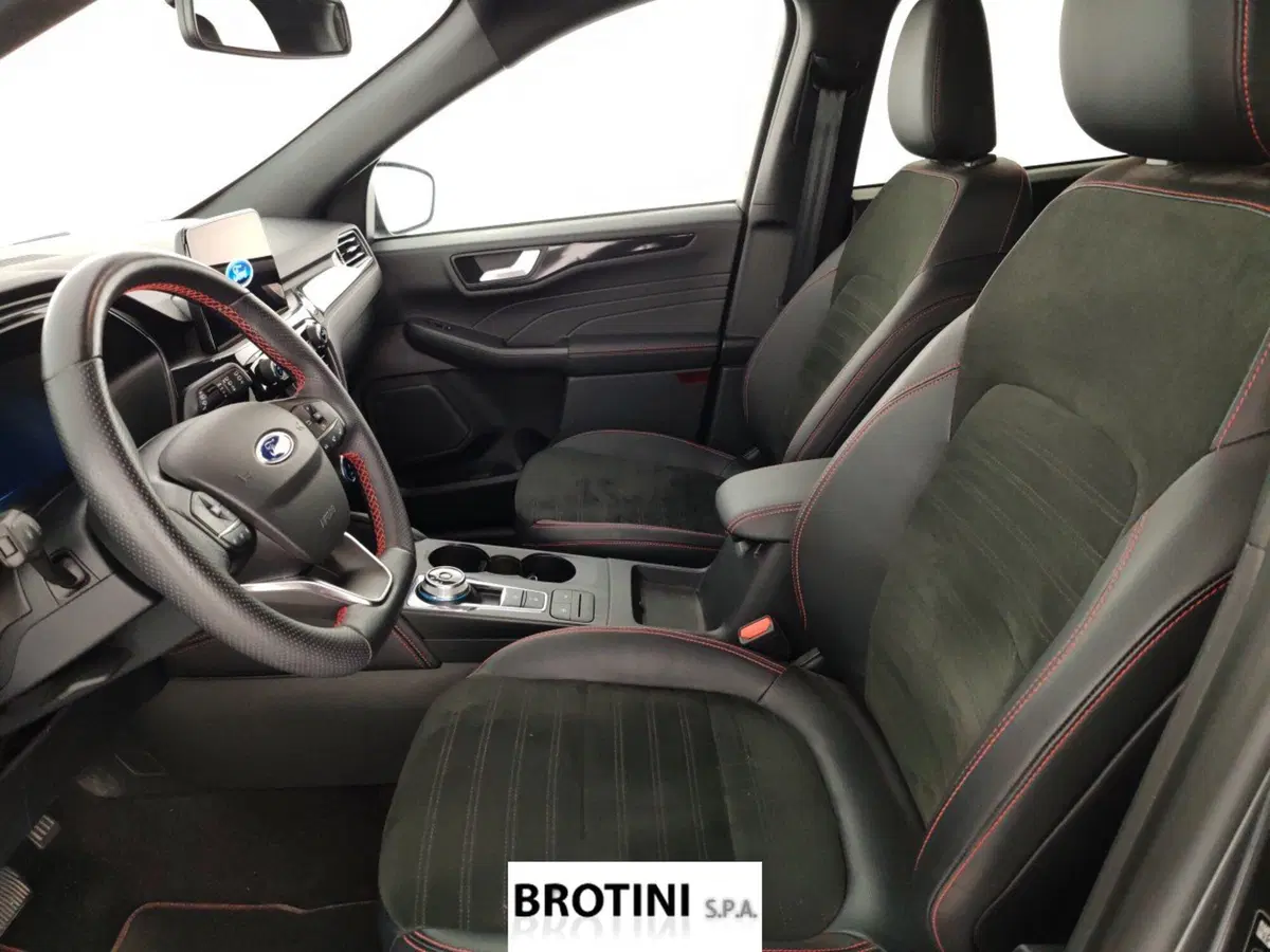 Ford Kuga usata a Massa-Carrara (7)