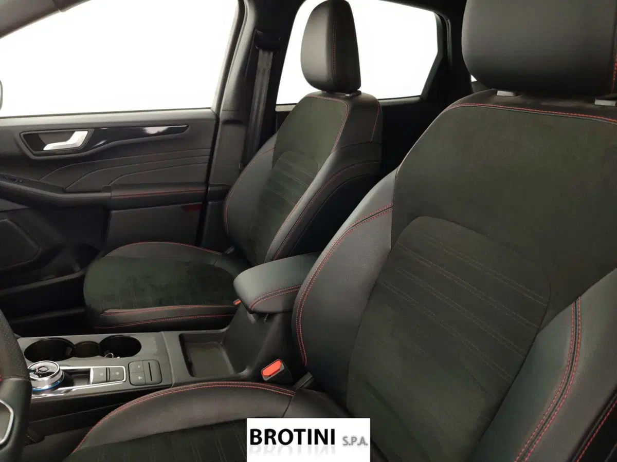 Ford Kuga usata a Massa-Carrara (9)