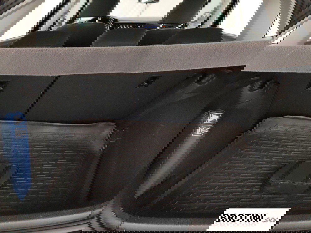 Volkswagen Polo usata a Massa-Carrara (15)