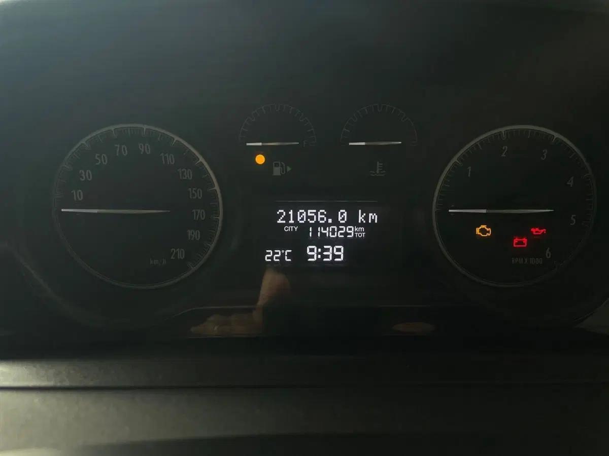 Lancia Ypsilon usata a Salerno (12)
