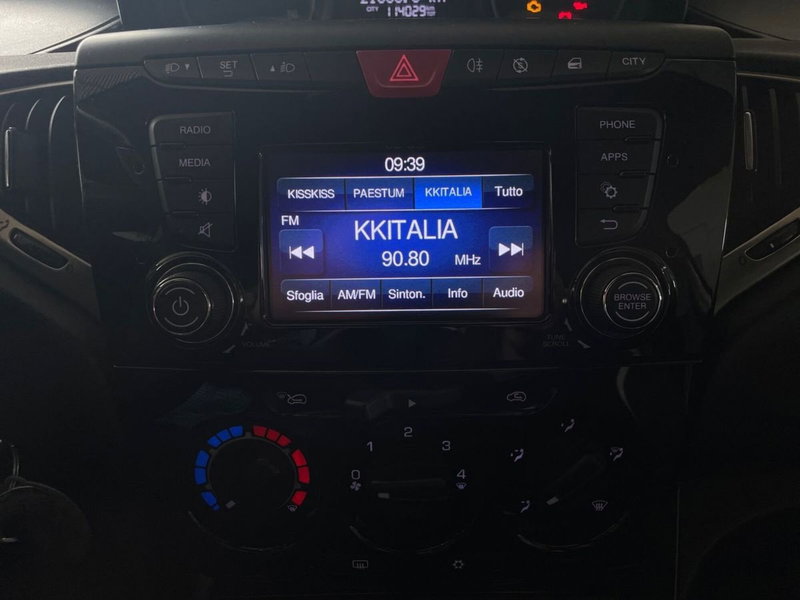 Lancia Ypsilon usata a Salerno (18)