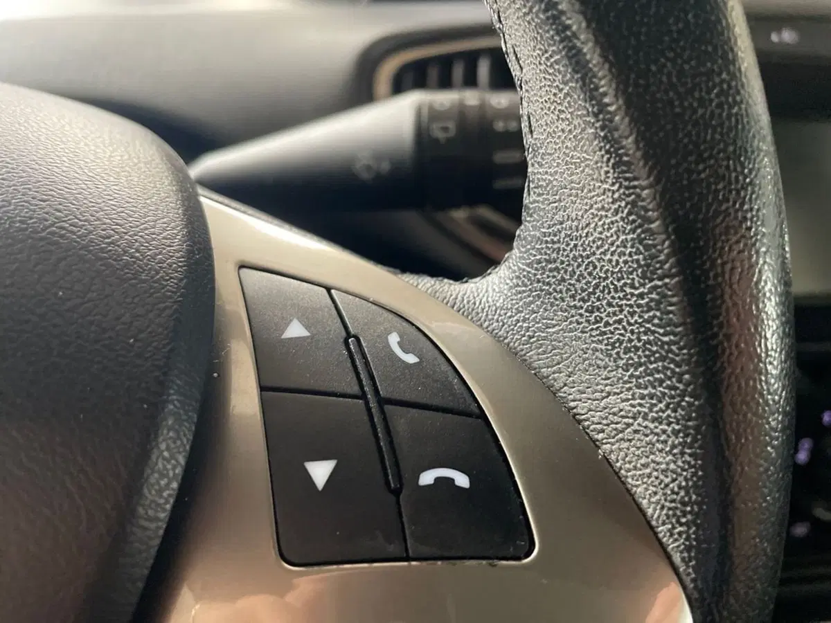 Lancia Ypsilon usata a Salerno (20)