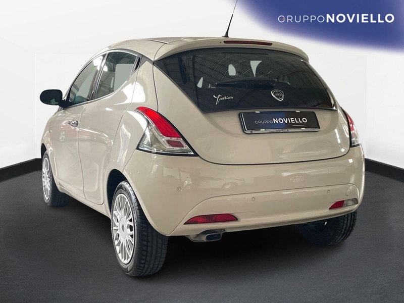 Lancia Ypsilon usata a Salerno (5)