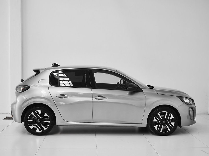 Peugeot 208 usata a Prato (7)