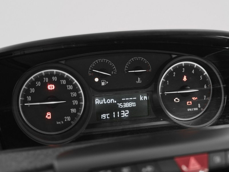 Lancia Ypsilon usata a Prato (15)