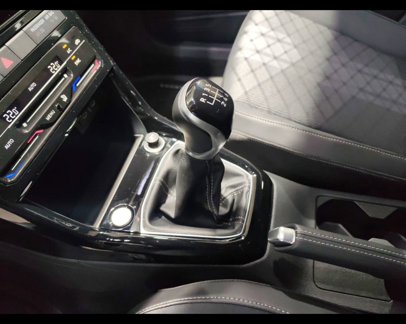 Volkswagen T-Cross usata a Caserta (15)