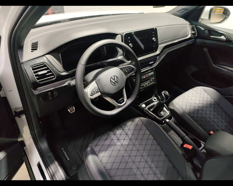 Volkswagen T-Cross usata a Caserta (19)