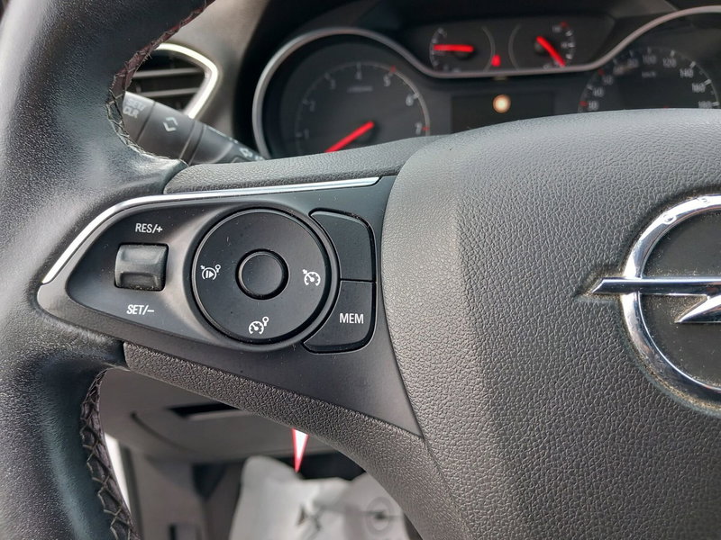 Opel Grandland X usata a Lucca (18)