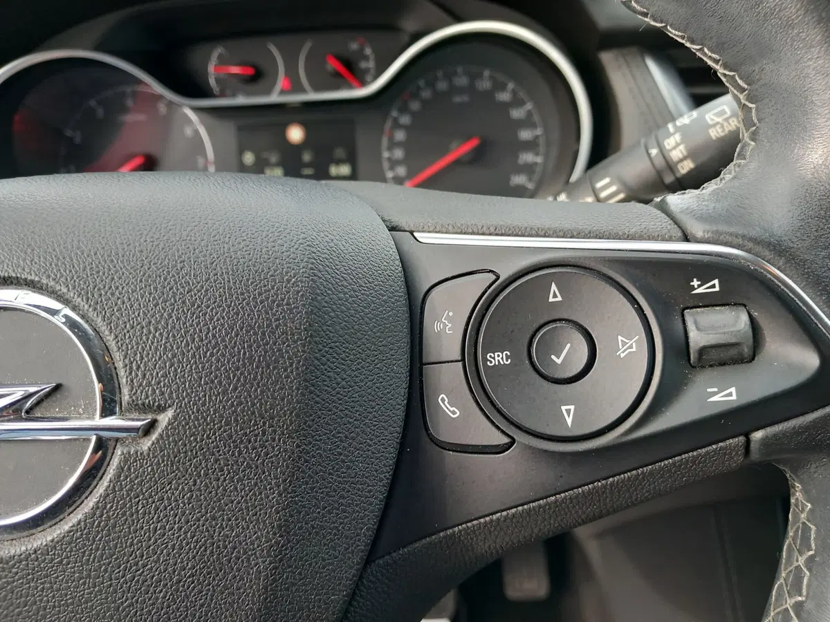 Opel Grandland X usata a Lucca (19)