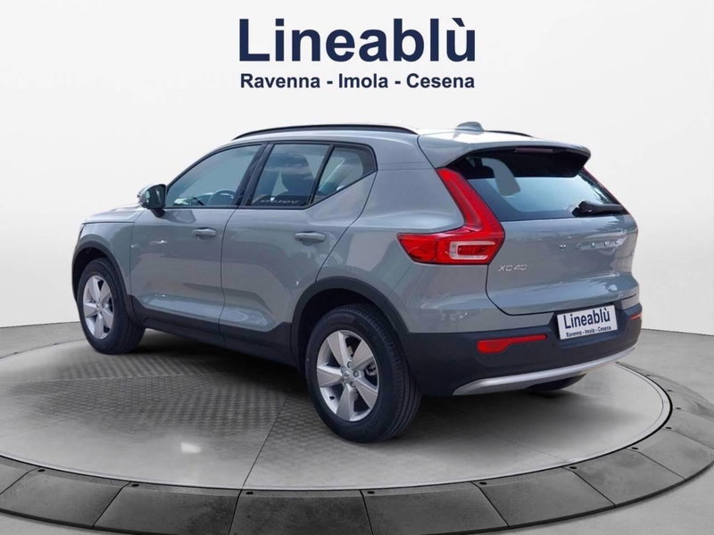 Volvo XC40 nuova a Bologna (3)